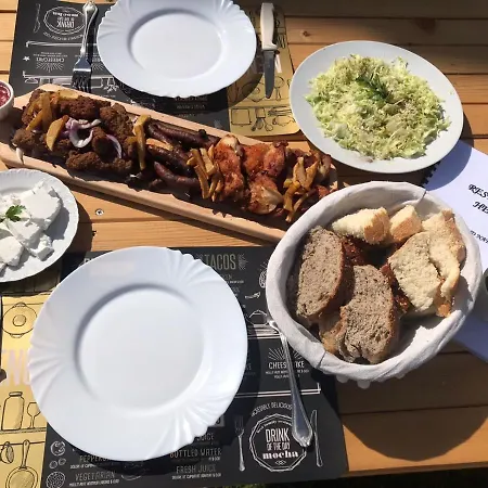 Helena Airport Apartment Podgorica