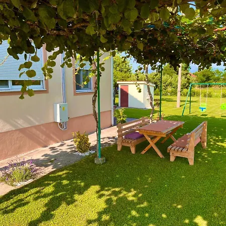 Apartment Helena Airport Podgorica