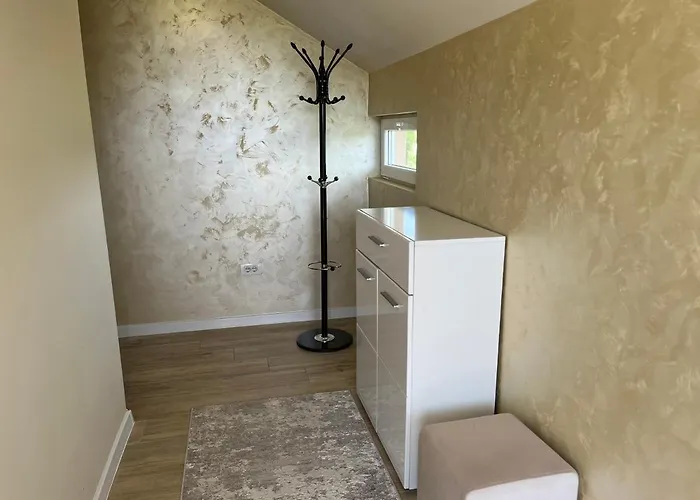 Helena Airport * Podgorica