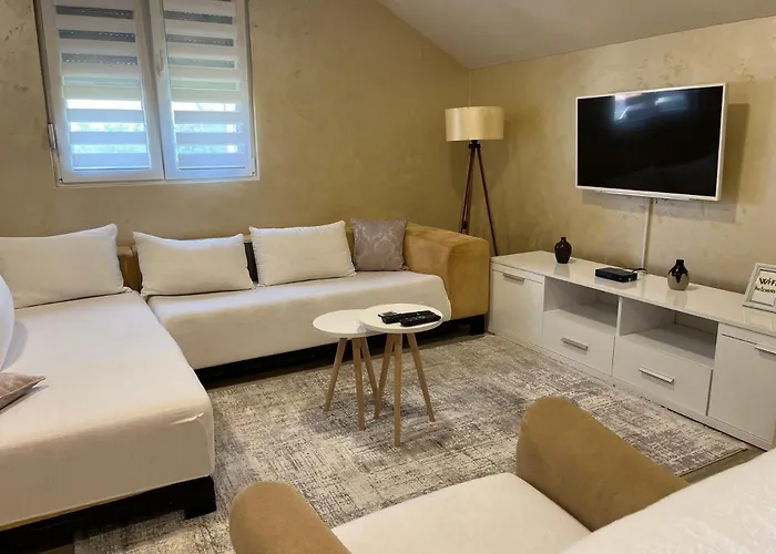 Helena Airport Apartamento *