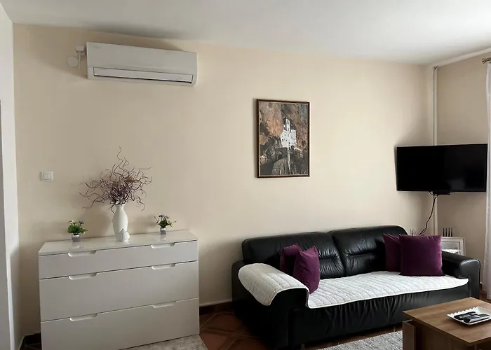 Helena Airport * Podgorica